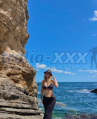 Photo escort girl simge: the best escort service