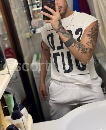 Photo escort girl eduard: the best escort service