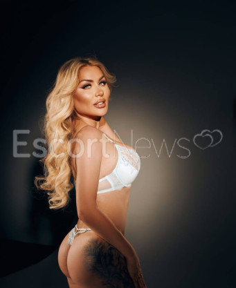 Photo escort girl Raya: the best escort service