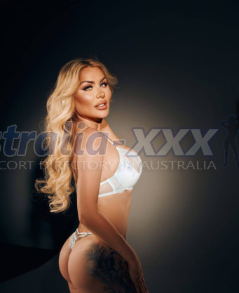 Photo escort girl Raya: the best escort service