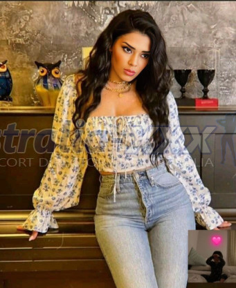 Photo escort girl Alveeba: the best escort service