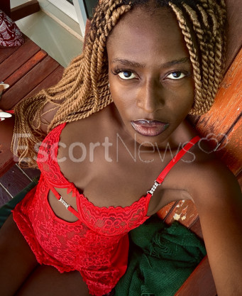 Photo escort girl Blackdoll : the best escort service