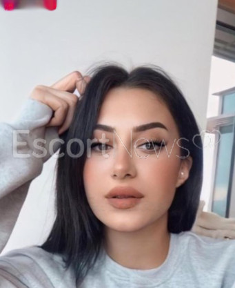 Photo escort girl Esra: the best escort service