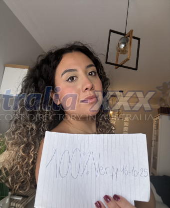 Photo escort girl Larissa Brazil : the best escort service