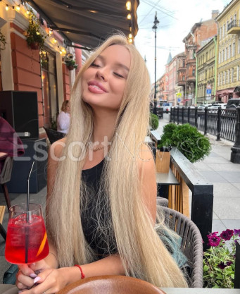Photo escort girl Sonia: the best escort service