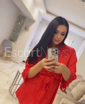 Photo escort girl Lina: the best escort service