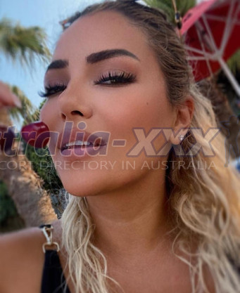 Photo escort girl HAZAL: the best escort service