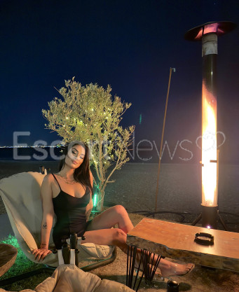 Photo escort girl Senem: the best escort service