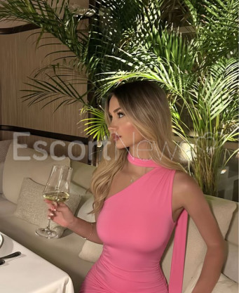 Photo escort girl Clara: the best escort service