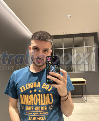 Photo escort girl Filippos : the best escort service