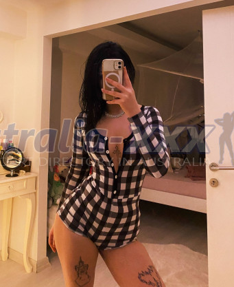 Photo escort girl Linda: the best escort service