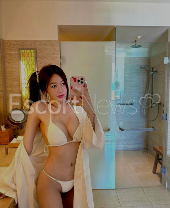 Photo escort girl Riani: the best escort service