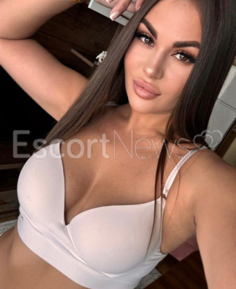 Photo escort girl Mia: the best escort service