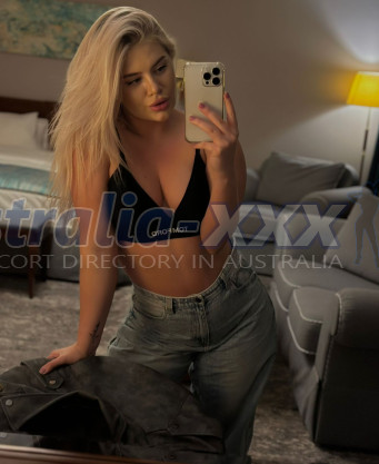 Photo escort girl Karina: the best escort service