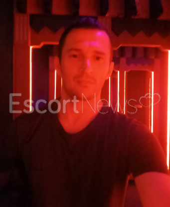 Photo escort girl Aleks: the best escort service