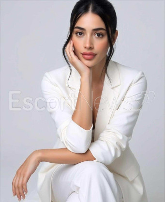Photo escort girl Salma: the best escort service