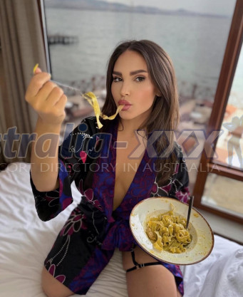 Photo escort girl Mercedes: the best escort service