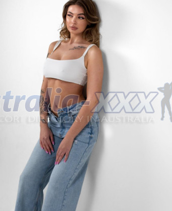 Photo escort girl SELENA GDE: the best escort service