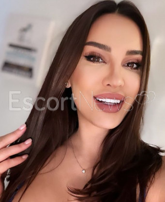 Photo escort girl Lola: the best escort service