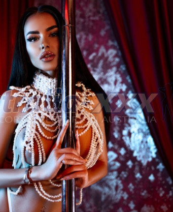 Photo escort girl Innes: the best escort service