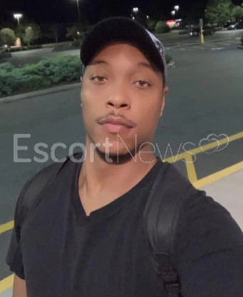 Photo escort girl TROY : the best escort service