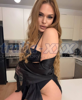 Photo escort girl JULIA QUEEN: the best escort service