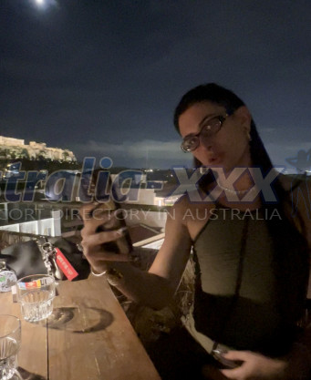 Photo escort girl Aries: the best escort service