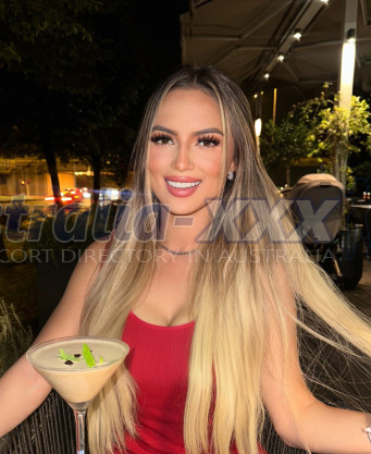 Photo escort girl EMMA : the best escort service