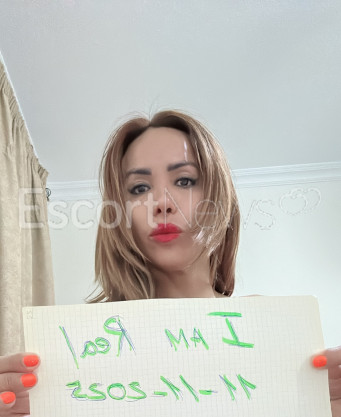 Photo escort girl Milagros Titova : the best escort service