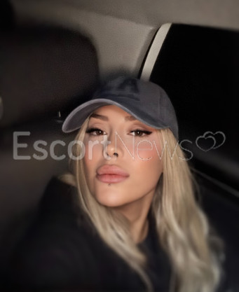 Photo escort girl Alara: the best escort service