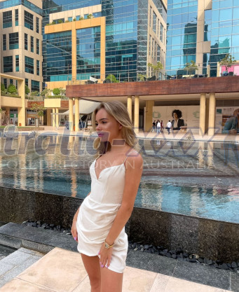 Photo escort girl Emly: the best escort service