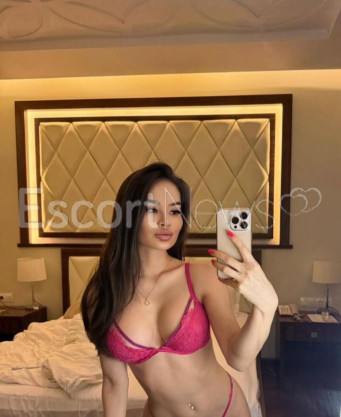 Photo escort girl Arina: the best escort service
