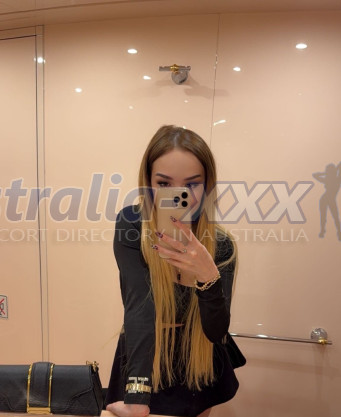 Photo escort girl LOLA: the best escort service