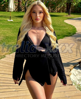Photo escort girl CEMRE: the best escort service