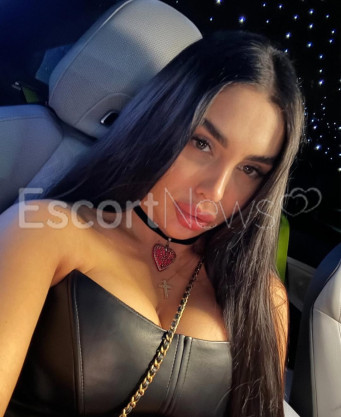 Photo escort girl Kira: the best escort service