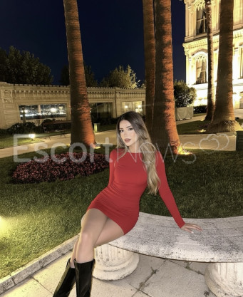 Photo escort girl Caroline: the best escort service