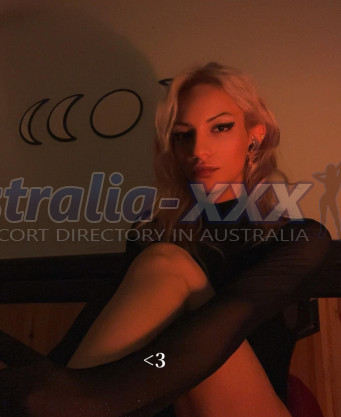 Photo escort girl Idil: the best escort service