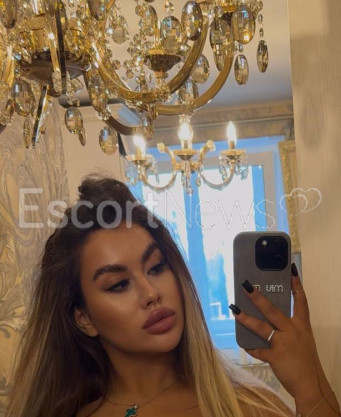 Photo escort girl Elina: the best escort service