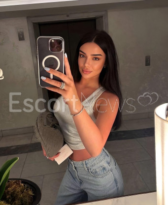 Photo escort girl IRINA: the best escort service