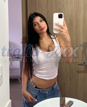 Photo escort girl Roxey: the best escort service