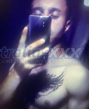 Photo escort girl Tom: the best escort service