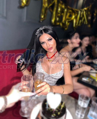 Photo escort girl VICTORIA: the best escort service