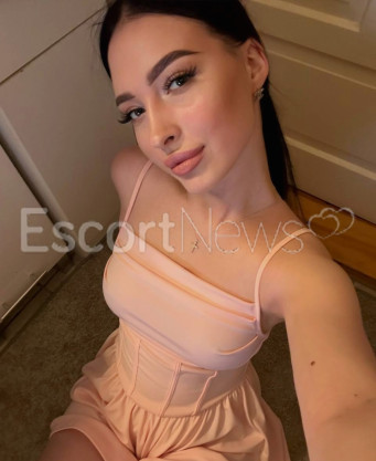 Photo escort girl Alika: the best escort service