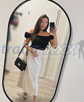 Photo escort girl yulia: the best escort service