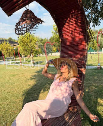 Photo escort girl Gozde: the best escort service