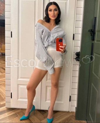 Photo escort girl Melanie _Bella: the best escort service