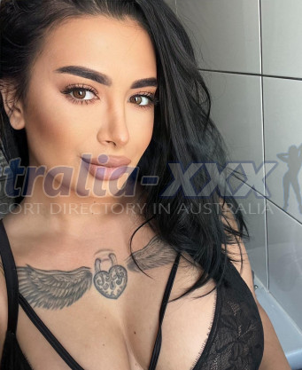 Photo escort girl Sarah: the best escort service