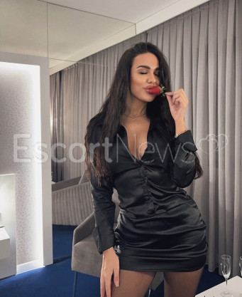 Photo escort girl Roza: the best escort service