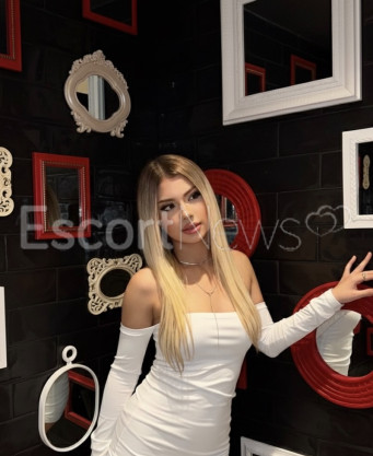 Photo escort girl Cansu: the best escort service