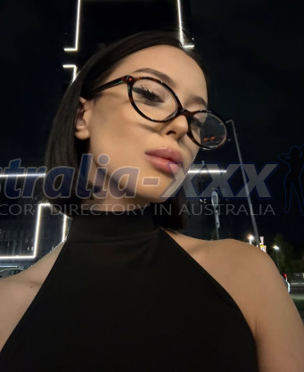 Photo escort girl Dilyan: the best escort service